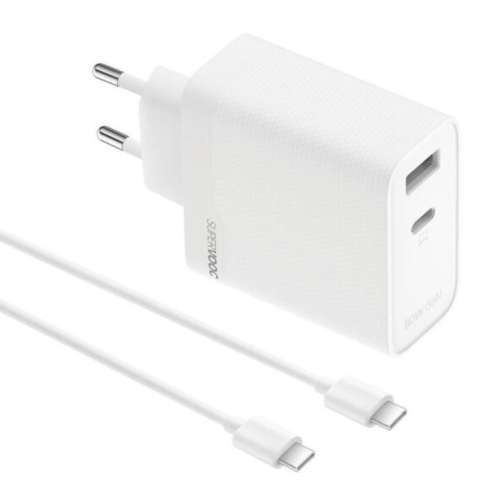 realme SUPERVOOC 80W GaN pikalaturi USB-C ja USB-A